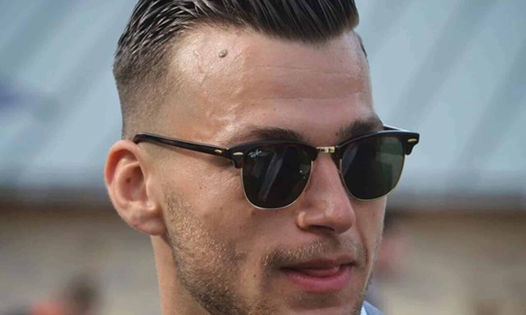 cropped-Clubmasters-always-look-good-on-the-right-person.jpg